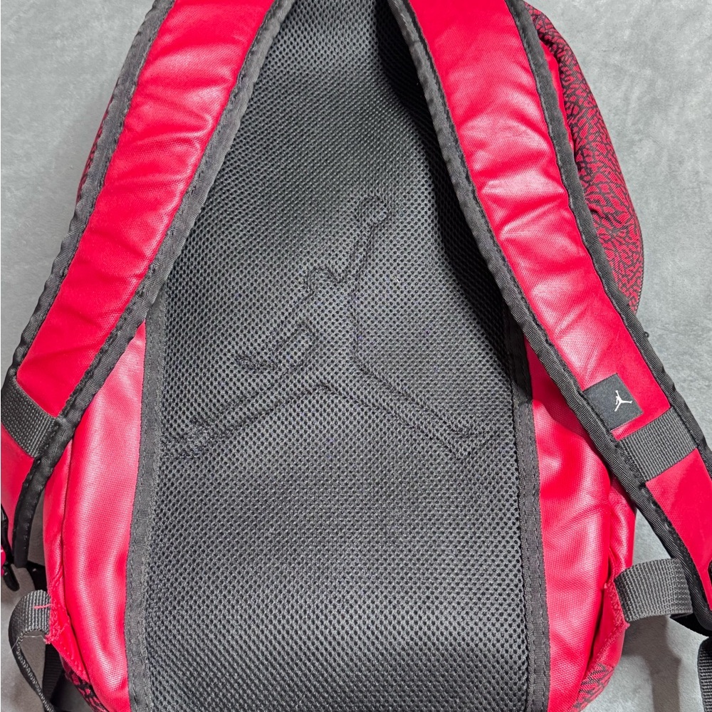 Jordan Red Back pack - Picture 2 of 8